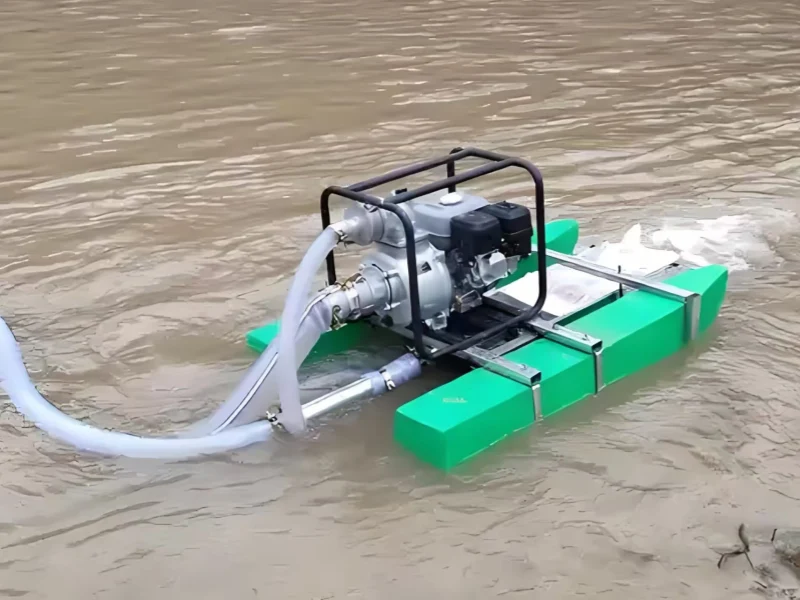 Small-scale portable gold dredge
